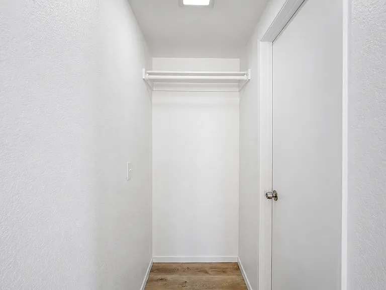 24897 Citadel St — Photo 10