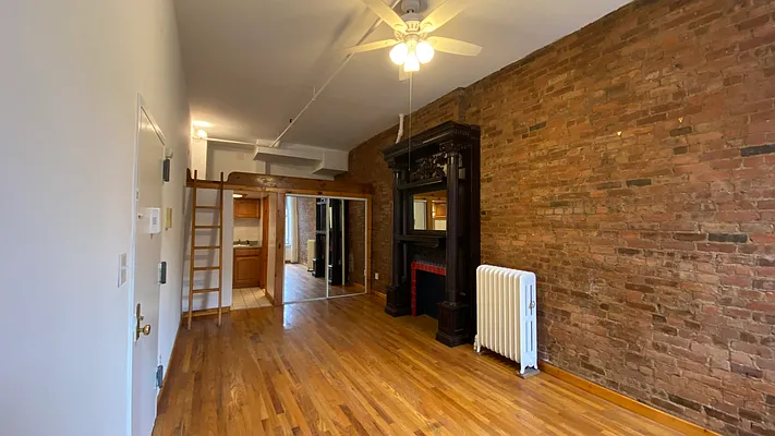 Rented by Douglas Elliman | media 14