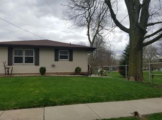 803 Bell St APT A, Bloomington, IL 61701