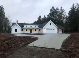 10068 NW Pioneer Rd, Seabeck, WA 98380