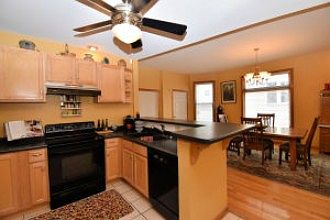 4th image of 120 W Reservoir Ave #120