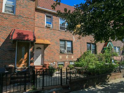 25-09 35th Avenue, Astoria, NY, 11106