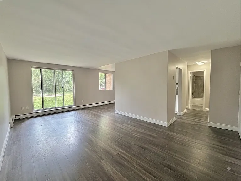 750 Kipps Ln #2 — Photo 2