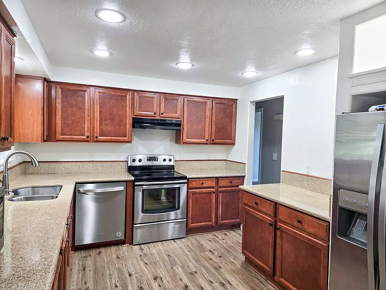 5245 Lone Oak Rd SE — Photo 6