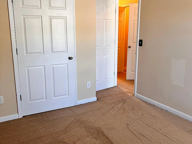 302 Village Dr #302 — Photo 15