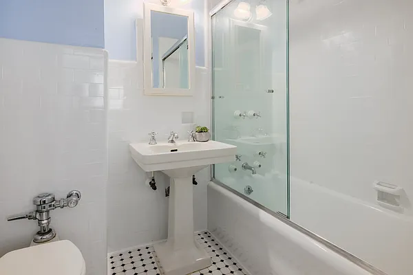 Sold by Douglas Elliman | media 8