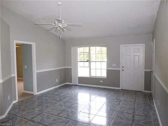2nd image of 1021 Acroft Ave