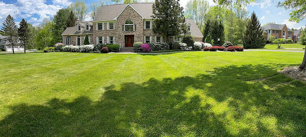 3 Meadow Brook Rd photo 1