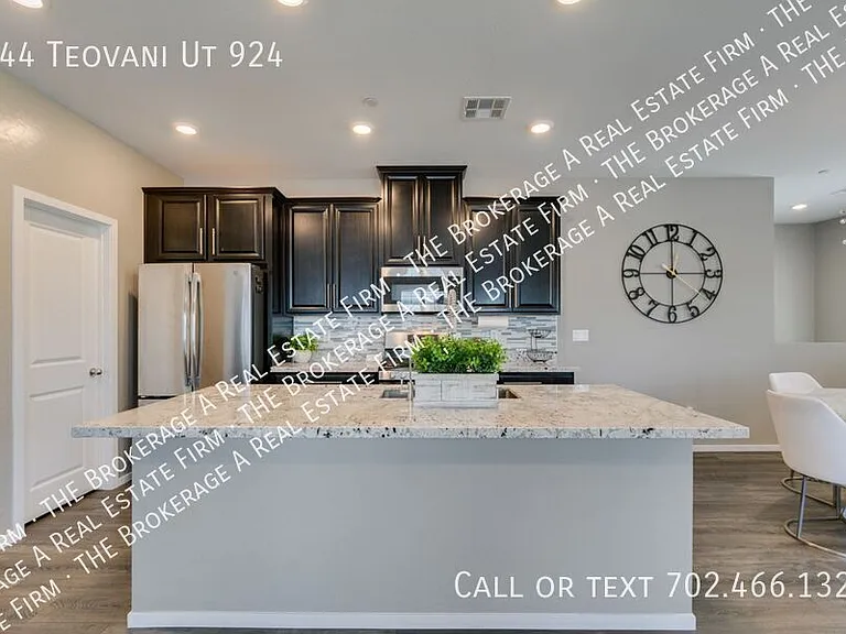 544 Teovani St #924 — Photo 25