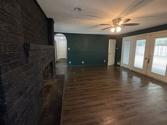 5th image of 320 Highland Dr