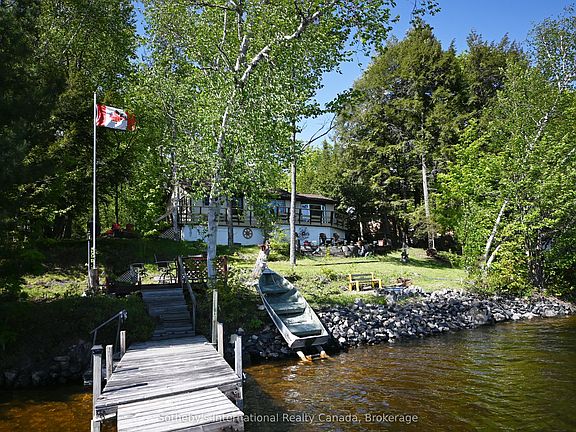 3rd image of 41 Deerfield Rd