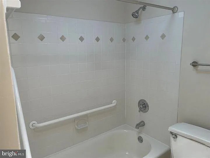 2800 Wisconsin Ave NW #306 — Photo 10