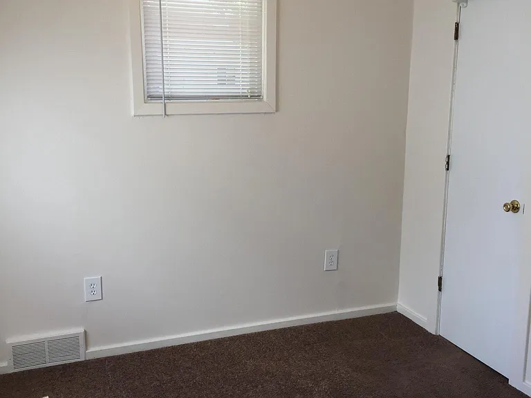 101 E Harwood Ave — Photo 17