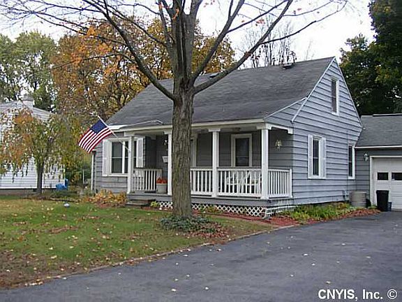 2nd image of 206 Hyland Dr