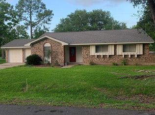 1607 Laurel Oaks Dr, Richmond, TX 77469