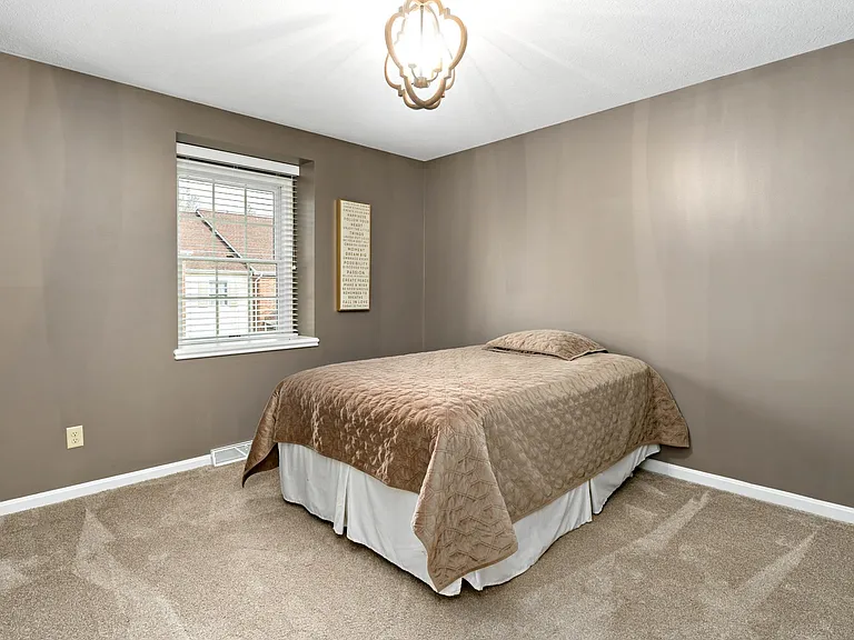 203 Boxwood Ct — Photo 21