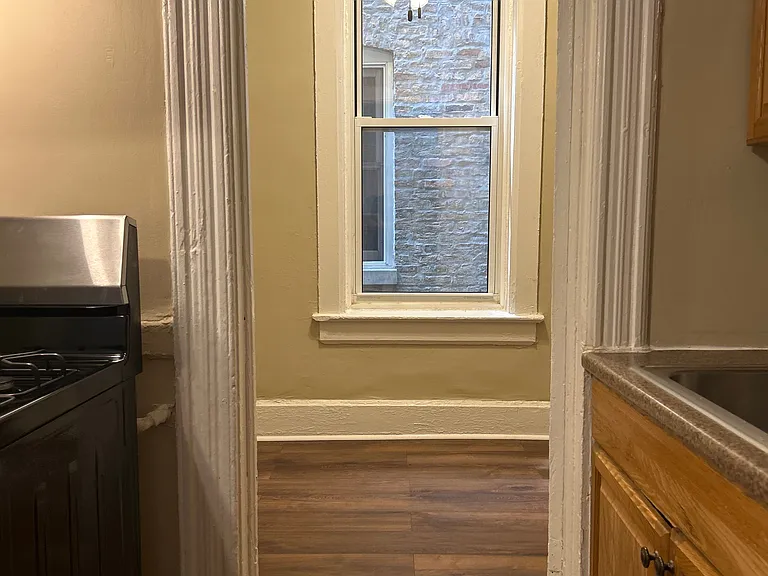 862 N Hermitage Ave #1R — Photo 12