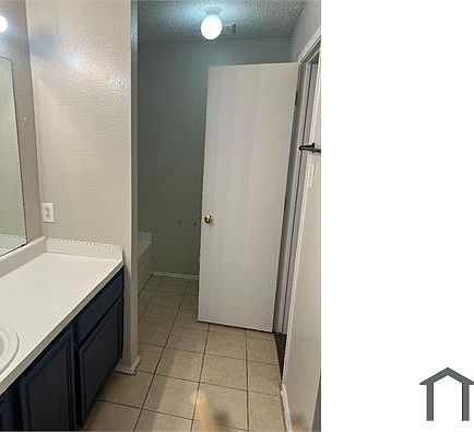 3rd image of 812 Valdez Dr