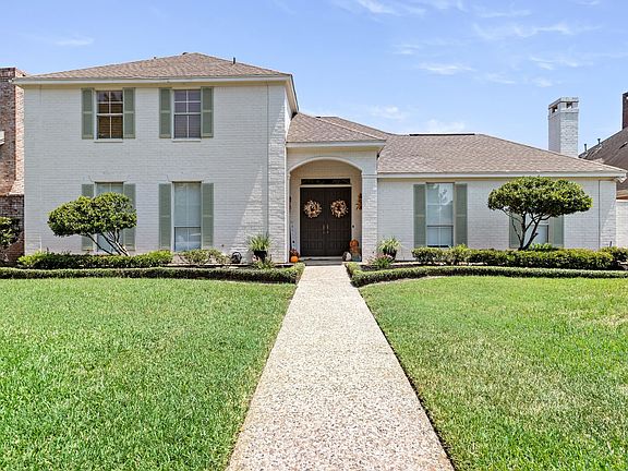 3rd image of 7 Bellchase Dr