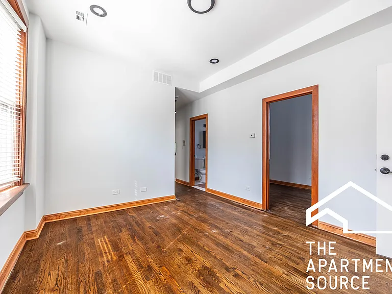 2842 W Augusta Blvd #2W — Photo 6
