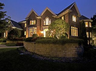 1819 Kandahar Ct, Wheaton, IL 60189