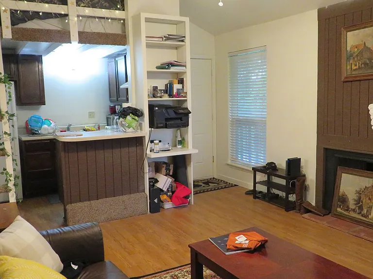 1000 W 26th St #217 — Photo 7