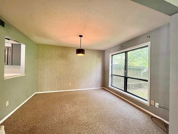3rd image of 8360 Rockcreek Pkwy #26