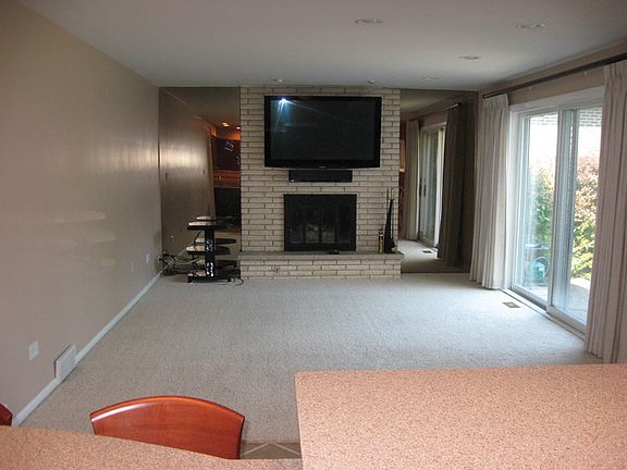 5th image of 11038 Wakefield St