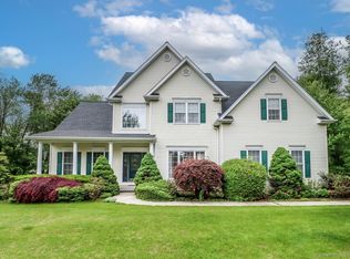 10 Deer Park Rd, Danbury, CT 06811