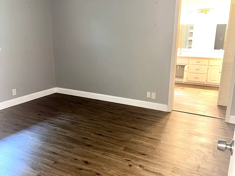 122 Kenilworth Rd — Photo 9