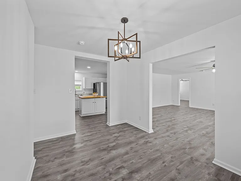 2634 Samuel Ct — Photo 6