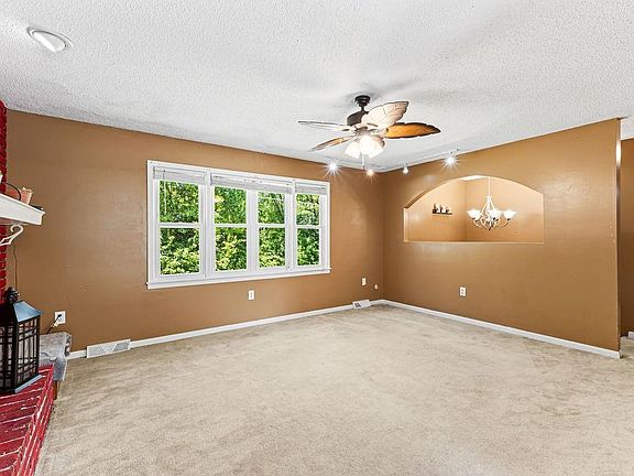 4th image of 4325 Miller Rd