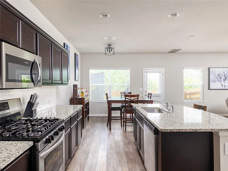 3601 Kotche St — Photo 12