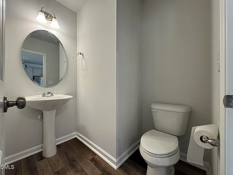 104 Jade Creek Dr — Photo 19