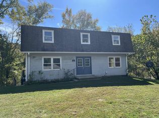 1723 Upper Schooner Rd, Nashville, IN 47448