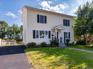 48 Winslow Dr, West Haven, CT 06516