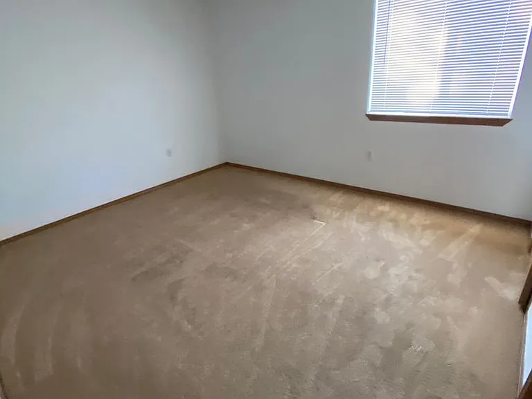6101 North Regal Street — Photo 4