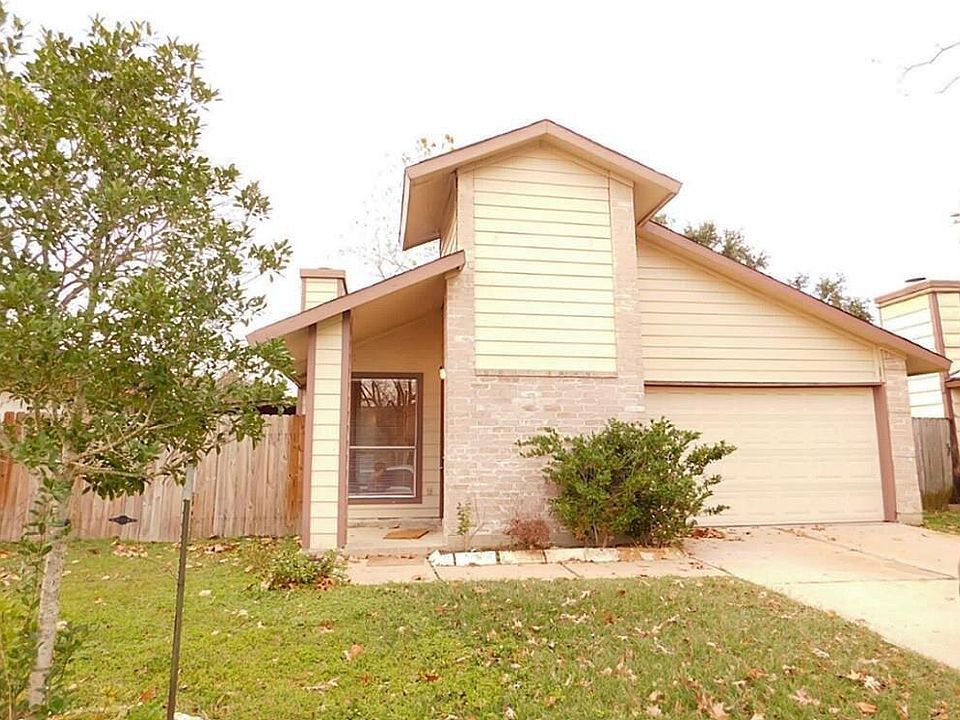 1st image of 17818 Glenwolf Dr