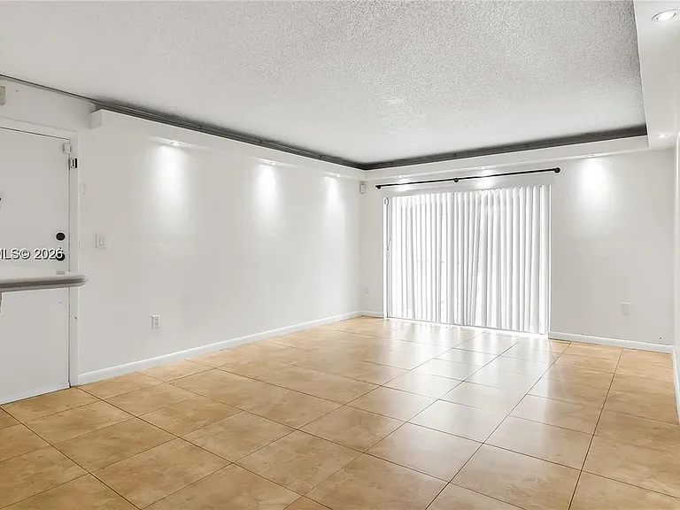 7200 Fairway Dr #H12 — Photo 22