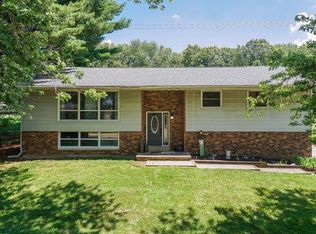4649 Circle Dr, Heyworth, IL 61745