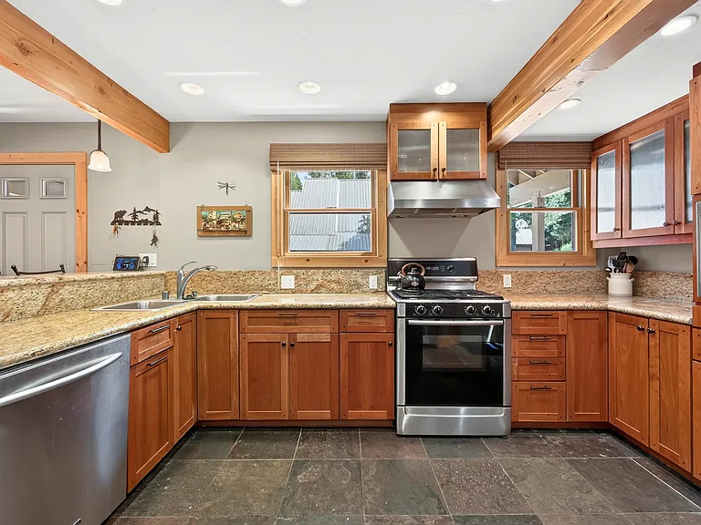 11583 Norse Ave — Photo 11