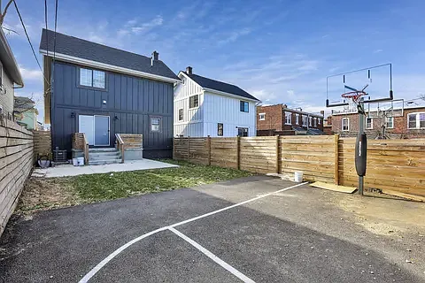 1462 Hamlet St — Photo 25