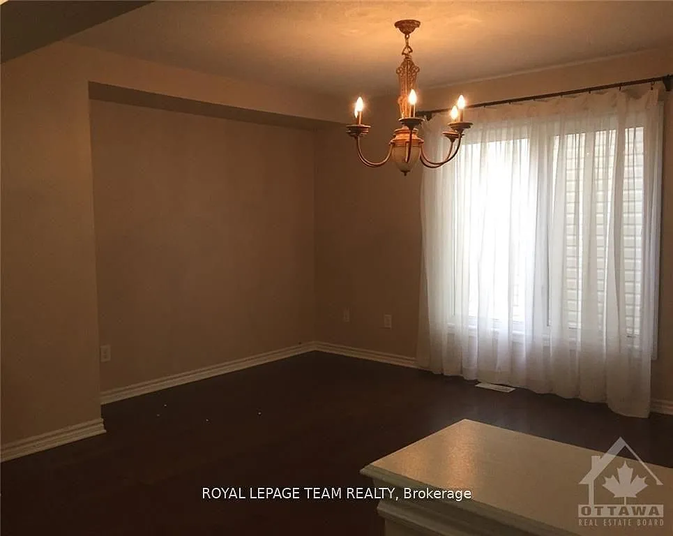 3 bed, $2,900 — Photo 4