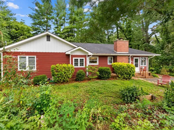 529 Alta Vista Dr, Hendersonville, NC 28791