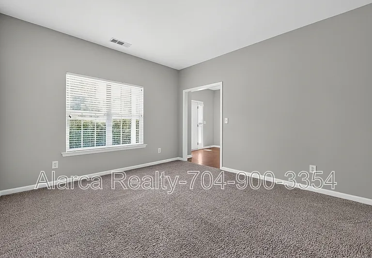 2041 White Cedar Ln — Photo 22