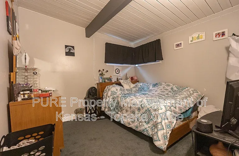 1629 SW 24th St — Photo 12