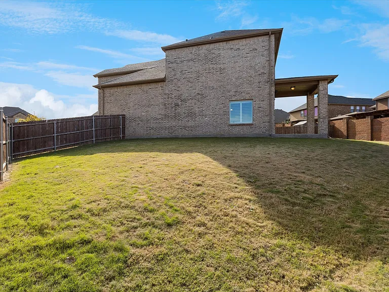 5805 Canyon Oaks Ln — Photo 17