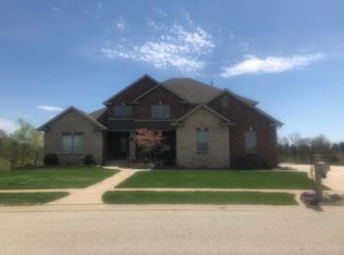 324 Grindstone Rd, Chatham, IL 62629
