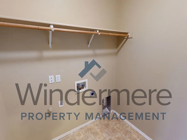 212 SW Doans Ave — Photo 7