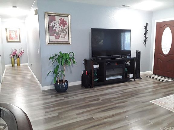 4th image of 4845 Creekridge Ln